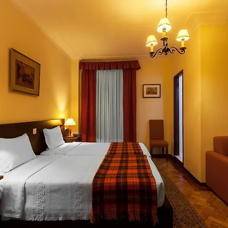 Отель Pao De Acucar 3*