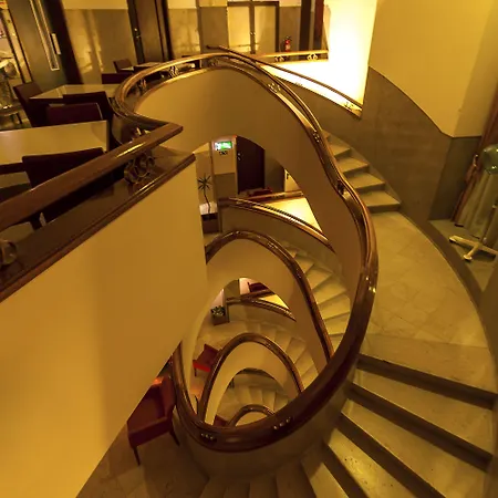 Pao De Acucar 3* Порту